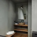 Hillview Grandvoir Hotel 4*