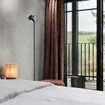 Hillview Grandvoir